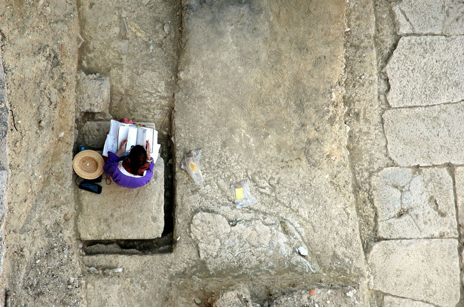 New building at archaeological site. Mikrolimano